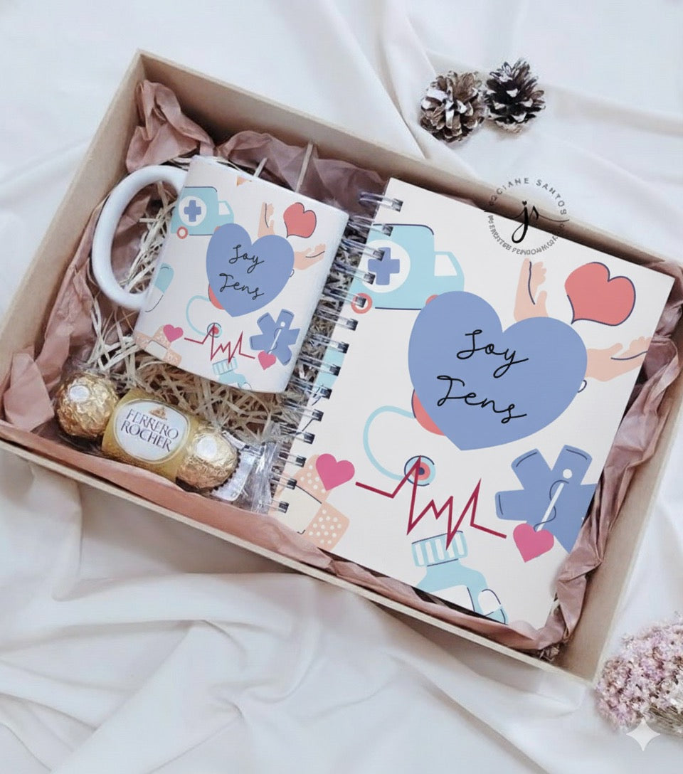 Agenda y taza personalizada